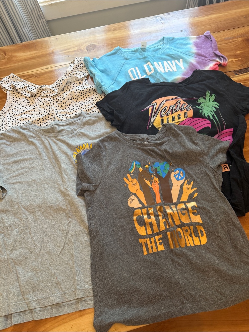 Old Navy Girls 10-12 Lot of 5, Good Condition, Short Sleeves 🖤🤍🩶🩵